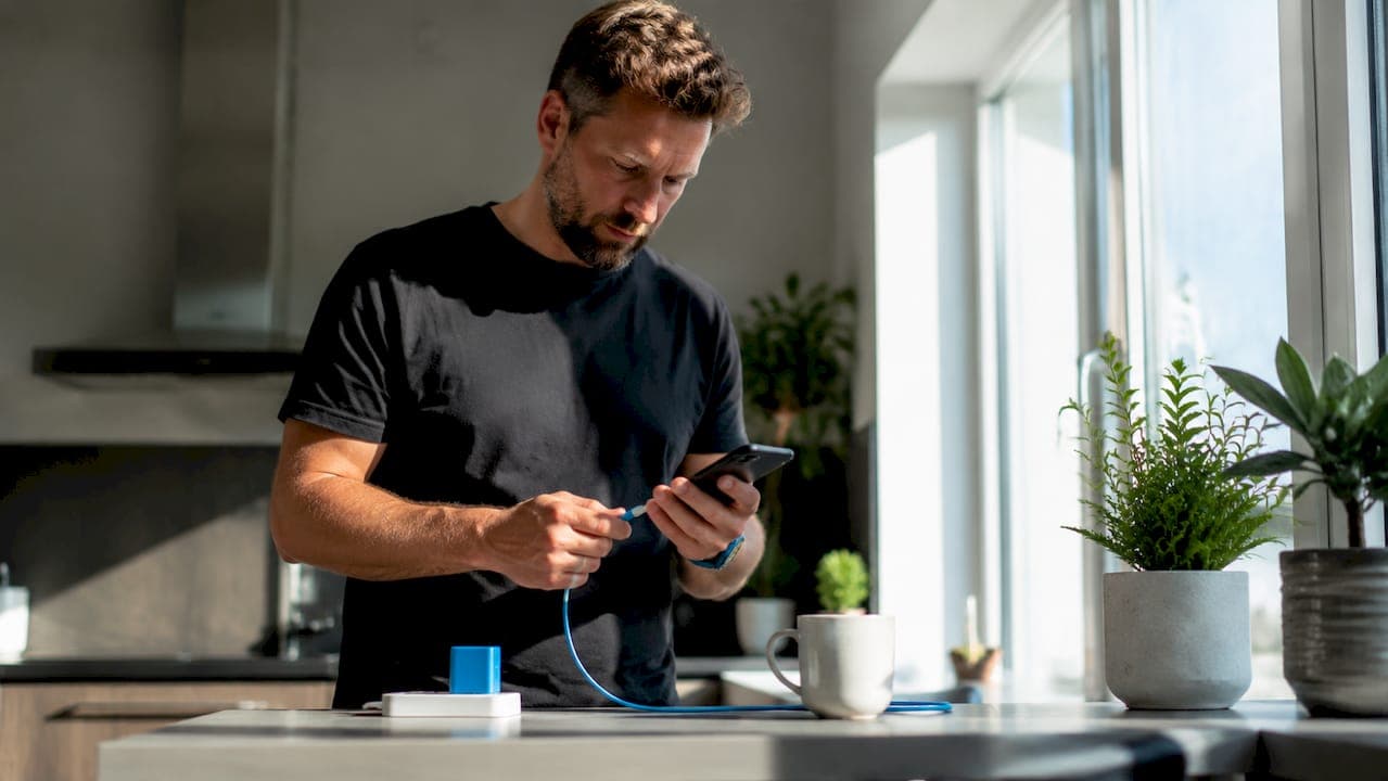 Snabbladdning i mobilen: guide för svenska användare 2026
